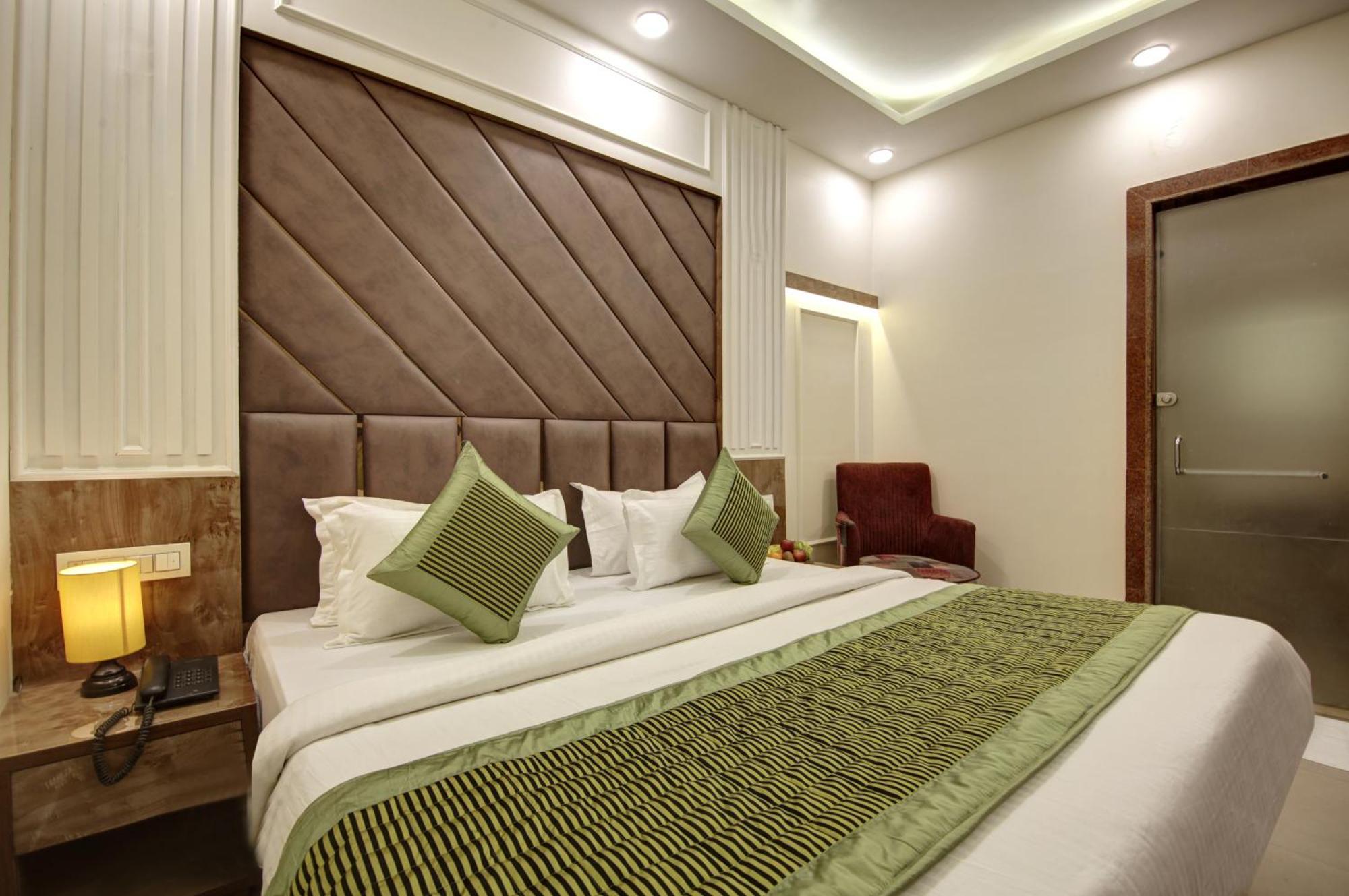 Bless Inn - Near Connaught Place New Delhi Exterior photo